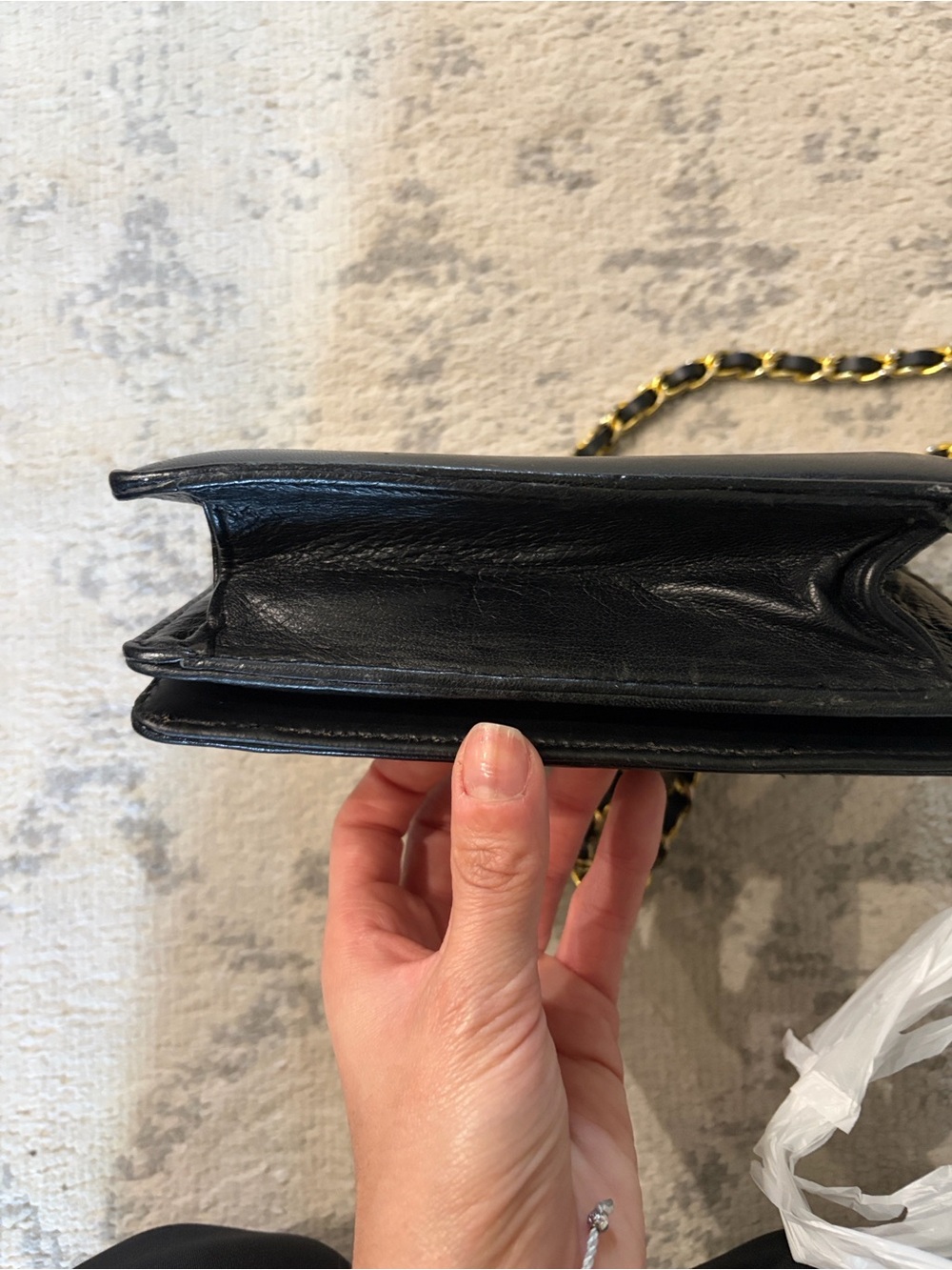 Cc black faux Leather Crossbody Bag with Gold Chain Strap - Picture 7 of 11
